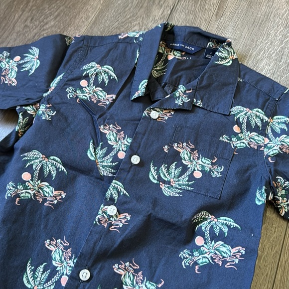 Janie and Jack Island Palm Poplin Canana Button Down Short Sleeve Shirt - Picture 5 of 8